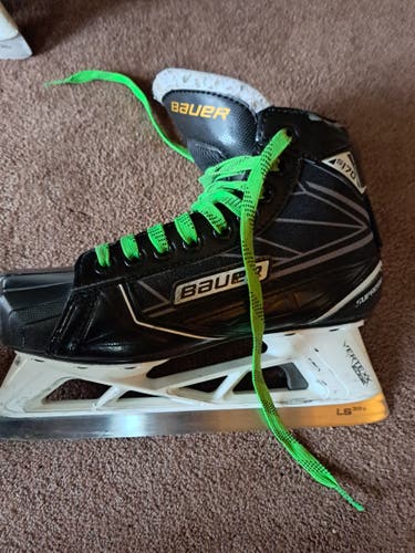 Used Bauer Supreme S170 Hockey Goalie Skates size 4 Extra Wide Width