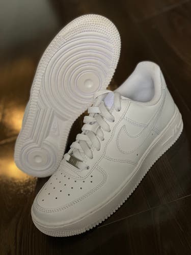 Nike Air Force 1 ‘07 Low White women’s size 8