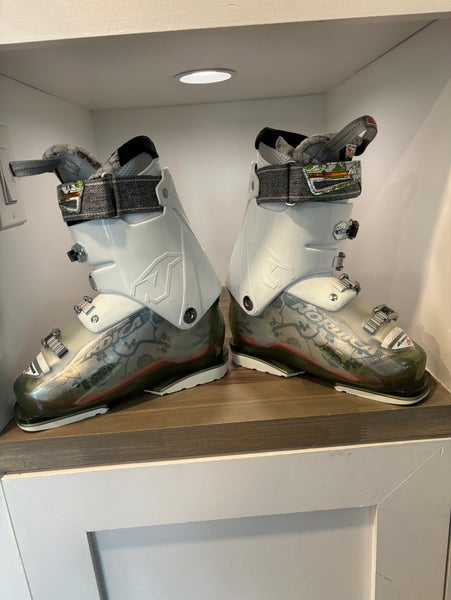 Women's Nordica Hot Rod 90 Ski Boots