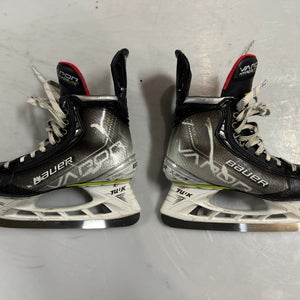 Bauer Vapor Hyperlite Hockey Skates size 10 fit 1