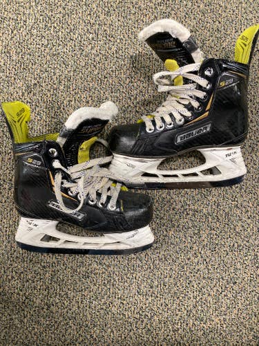 Used Junior Bauer Supreme S29 Hockey Skates Regular Width Size 2