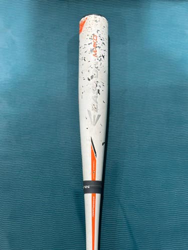 Used 2015 Easton Mako Bat BBCOR Certified (-3) Composite 28 oz 31" (chipped paint)