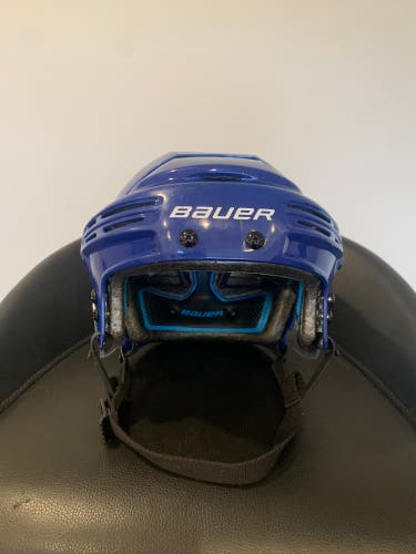 LIKE NEW Used Medium Bauer BAUER BHH7500 Helmet HECC THE END OF 06- 2020