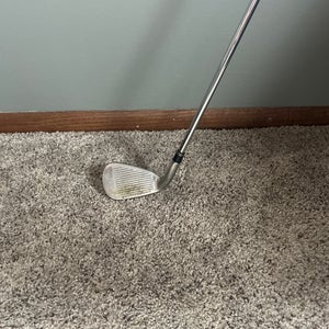 Taylor made r7 8 iron