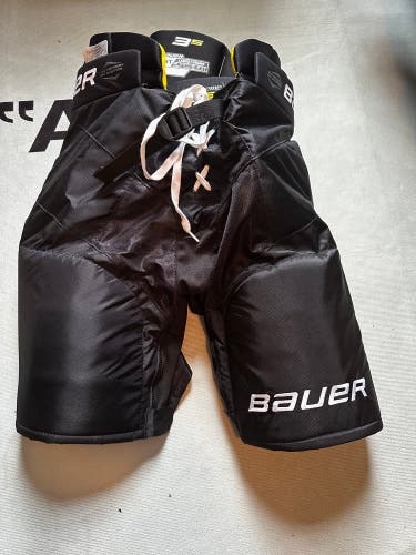 New Intermediate Bauer Pro Stock Supreme 3S Hockey Pants