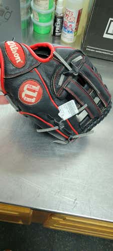 Used Wilson A450 11" Fielders Gloves