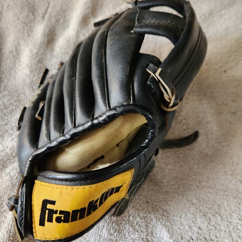 Franklin Fieldmaster Baseball Glove 9.5" Let's go T-Ball. 4-5 year olds