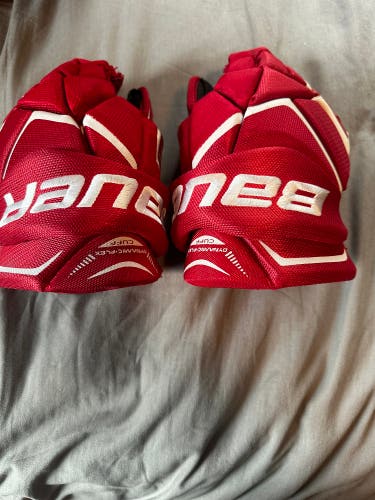 Used Bauer 12" Pro Stock Vapor X Gloves