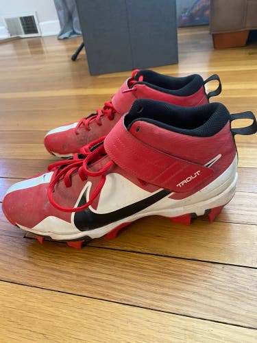 Red Used Youth High Top Molded Cleats Trout