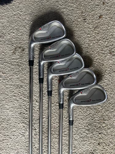 Used Men's Tour Left Hand 5 Pieces Iron Set