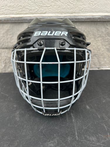 Black Used Youth Bauer Prodigy Helmet E3-2