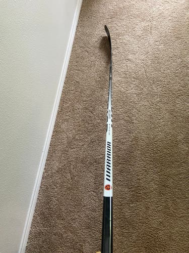 New Senior Warrior Right Handed W28  Covert QR5T Hockey Stick