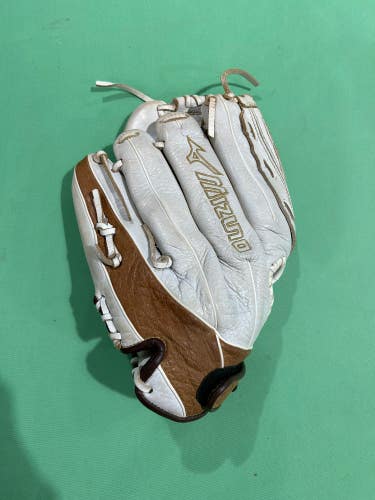 Used Mizuno Supreme Right Hand Throw Softball Glove 12"