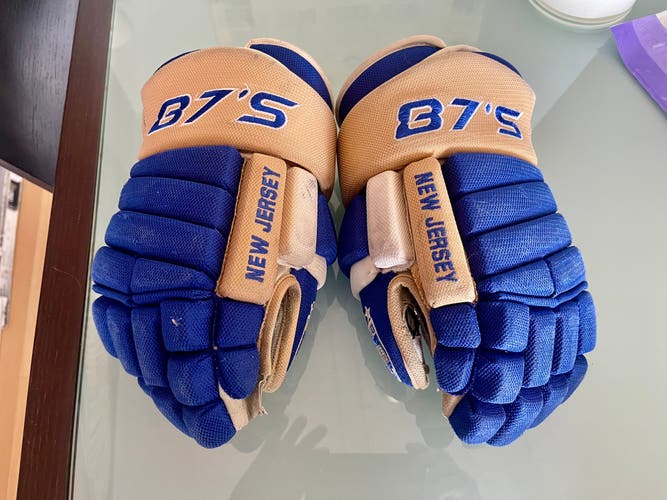 Pro hockey gloves NJ 87 EHL 13”