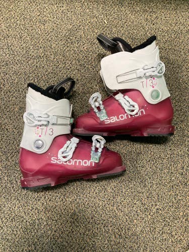 Used Women's Salomon T3 rt All Mountain Ski Boots 285mm Soft Flex