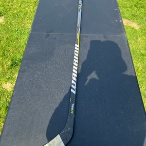Used Senior Warrior Right Handed P28  Alpha QX Hockey Stick