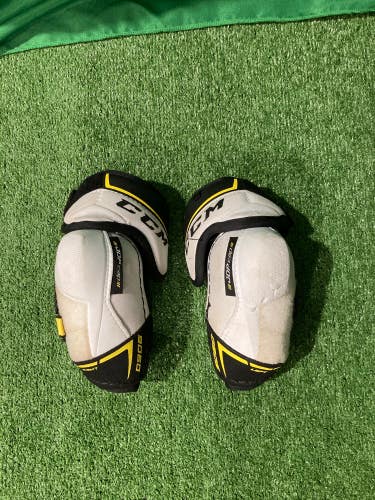Used Junior Small CCM Tacks 9060 Elbow Pads