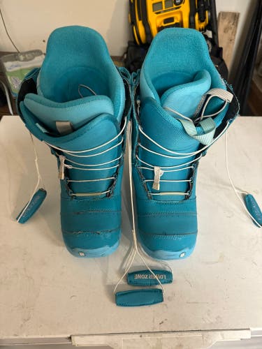 Used Women's Burton All Mountain Snowboard Boots