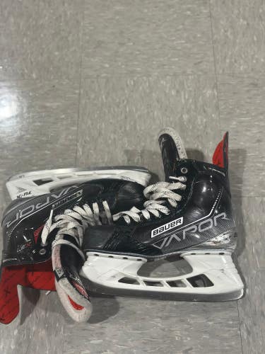 Used Senior Bauer Vapor X3.7 Hockey Skates 7.5