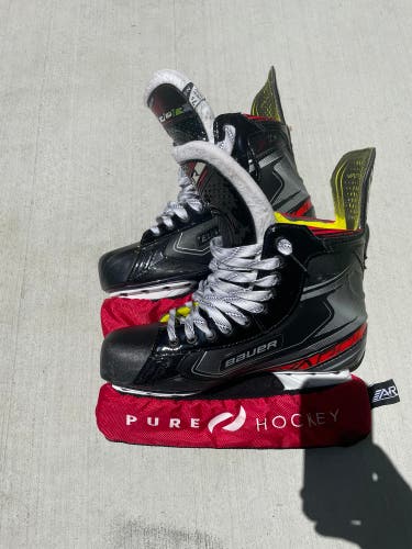 Used Bauer 7.5 Vapor Hockey Skates
