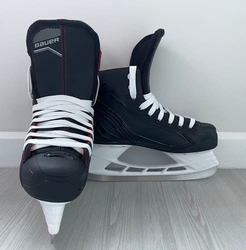 Senior Bauer NS Size 7 Hockey Skates - Sharpened & Almost New (Worn Twice)