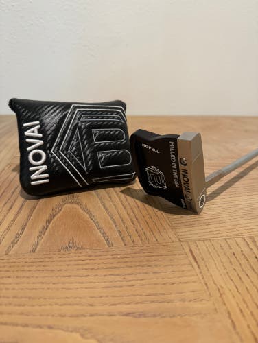 Used 2022 Mallet Right Handed 35" INOVAI 8 Putter