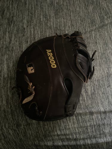 Used  First Base 12" A2000 Baseball Glove