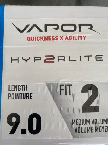 New Bauer Size 9 Vapor Hyperlite 2 Hockey Skates & FLY TI Steel