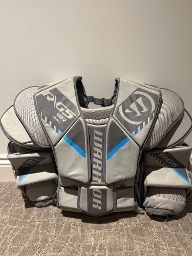 Used  Warrior  Ritual G5 Goalie Chest Protector