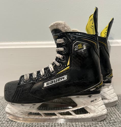 Used Bauer 13 Supreme 2S Hockey Skates
