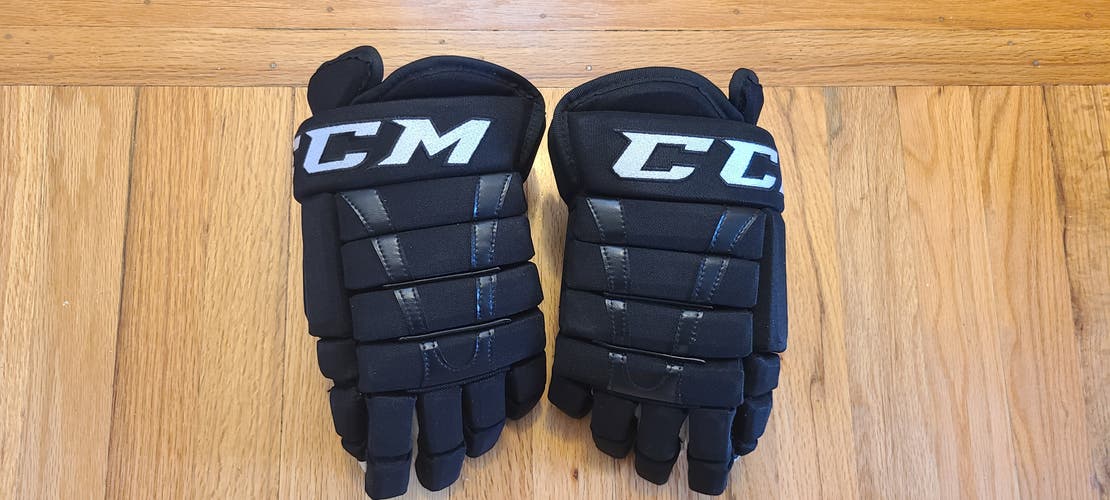 Like new CCM HG96XP Gloves 13" Pro Stock