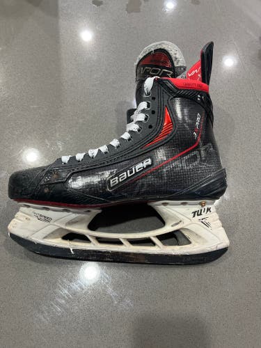 Used Senior Bauer Extra Wide Width  8.5 Vapor 3X Pro Hockey Skates