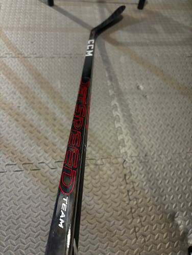 New Intermediate CCM Right Handed P88 Pro Stock JetSpeed Team Hockey Stick