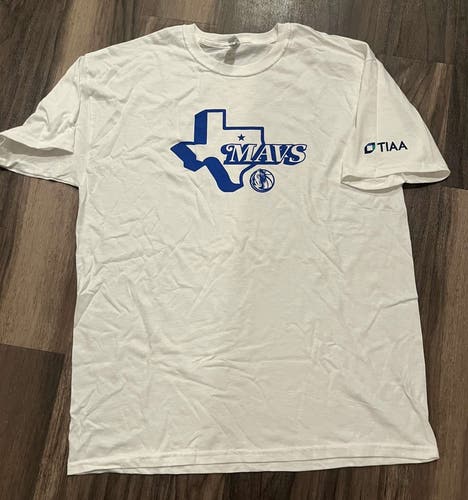 Dallas Mavericks NBA Adult XL Shirt