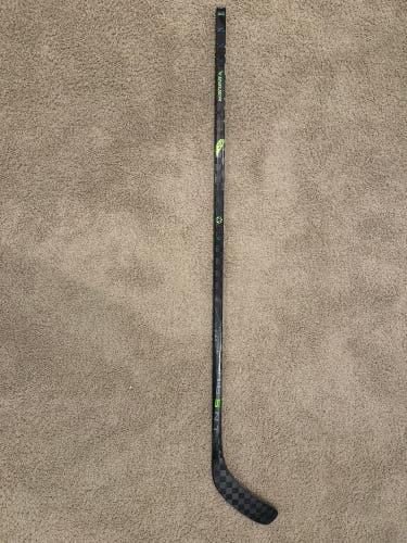 Used Senior Bauer Right Handed P88 Agent R Hockey Stick