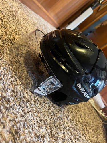 Used Small Bauer Re-Akt 95 Helmet