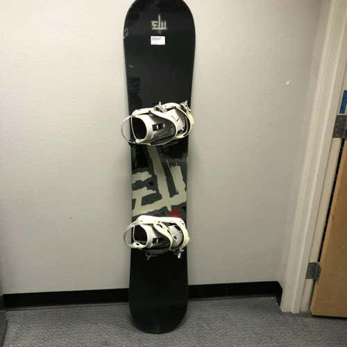 Used M3 Dischord 160 Cm Mens Snowboard Combo