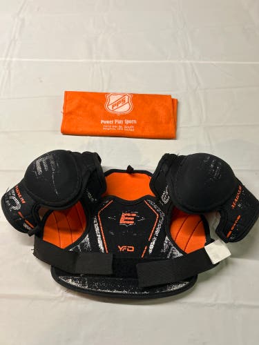 Easton EQ Shoulder Pads Youth Small