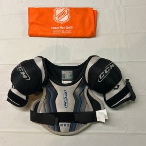 CCM VI Shoulder Pads Youth Small