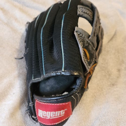Regent Right Hand Throw Baseball/Softball Glove 12.5"