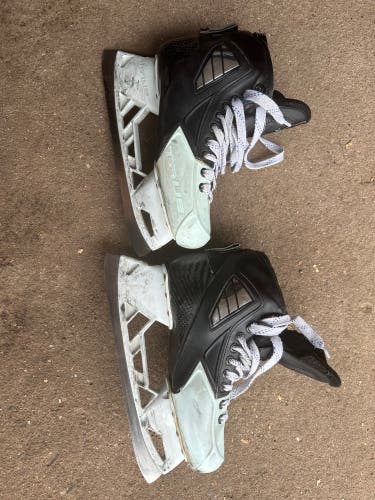 Used True 7.5 Hockey Skates