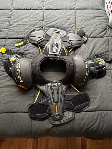 CCM AS-V Pro Shoulder Pads