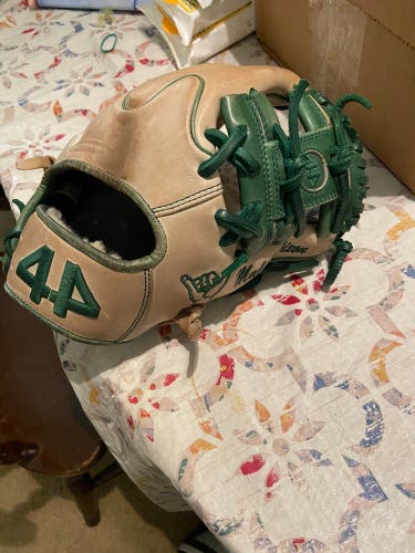 Used 2019 Infield 11.25" Signature Series Baseball Glove