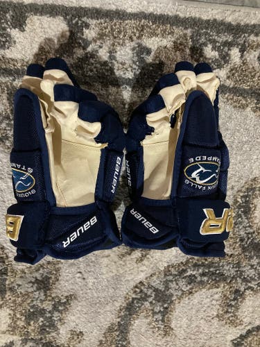 New Bauer 13" Gloves