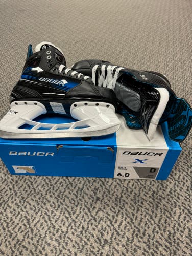 Bauer X Size 6 D width skates