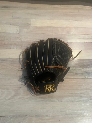 RR44 Pitcher’s Glove RHT 12.25” American Kip Leather