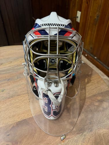 Used Senior Warrior  R/F1 Goalie Mask