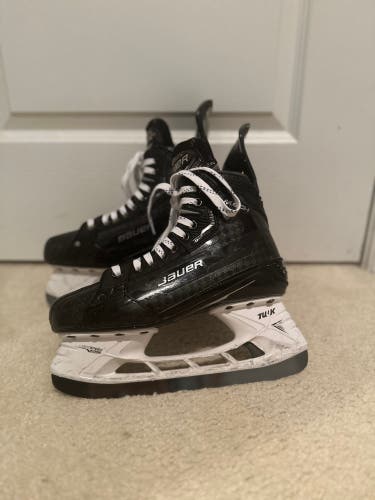 Used Bauer Mach Skates size 6 fit 2