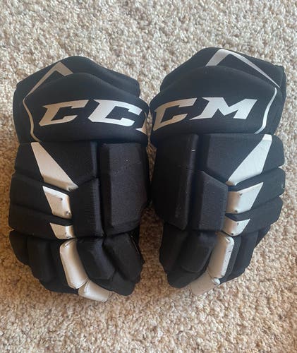 Used  CCM Starter Kit (gloves, Elbow Pads, Shin Guards