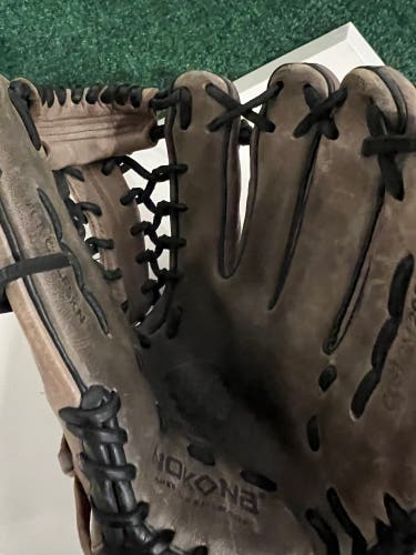 Nokona 11.5 Baseball Glove